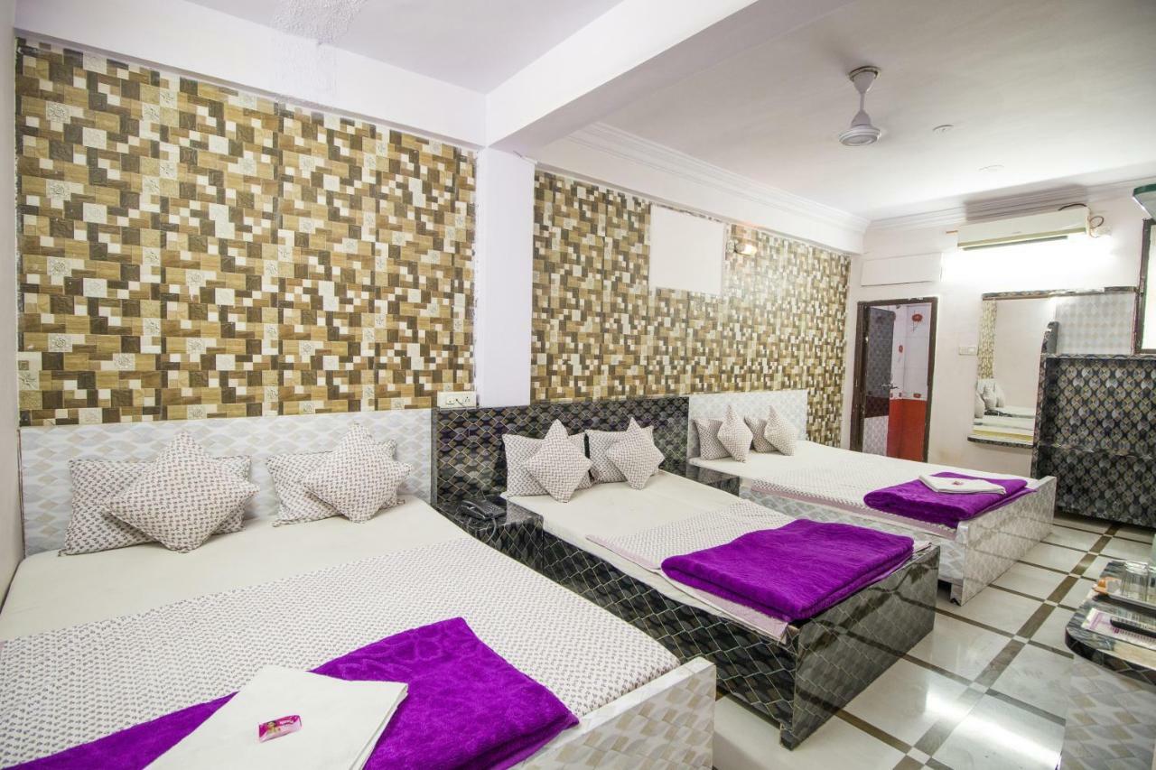 Hotel Gujarat Palace Ujjain Exterior foto