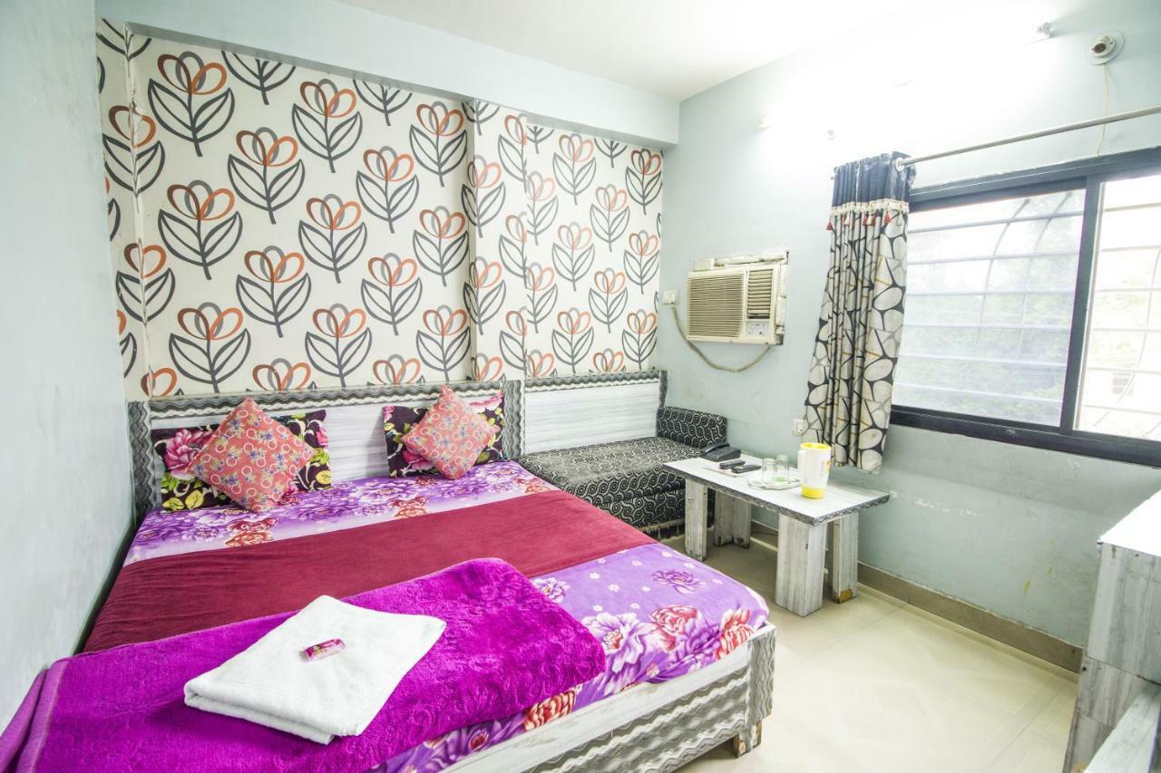 Hotel Gujarat Palace Ujjain Exterior foto